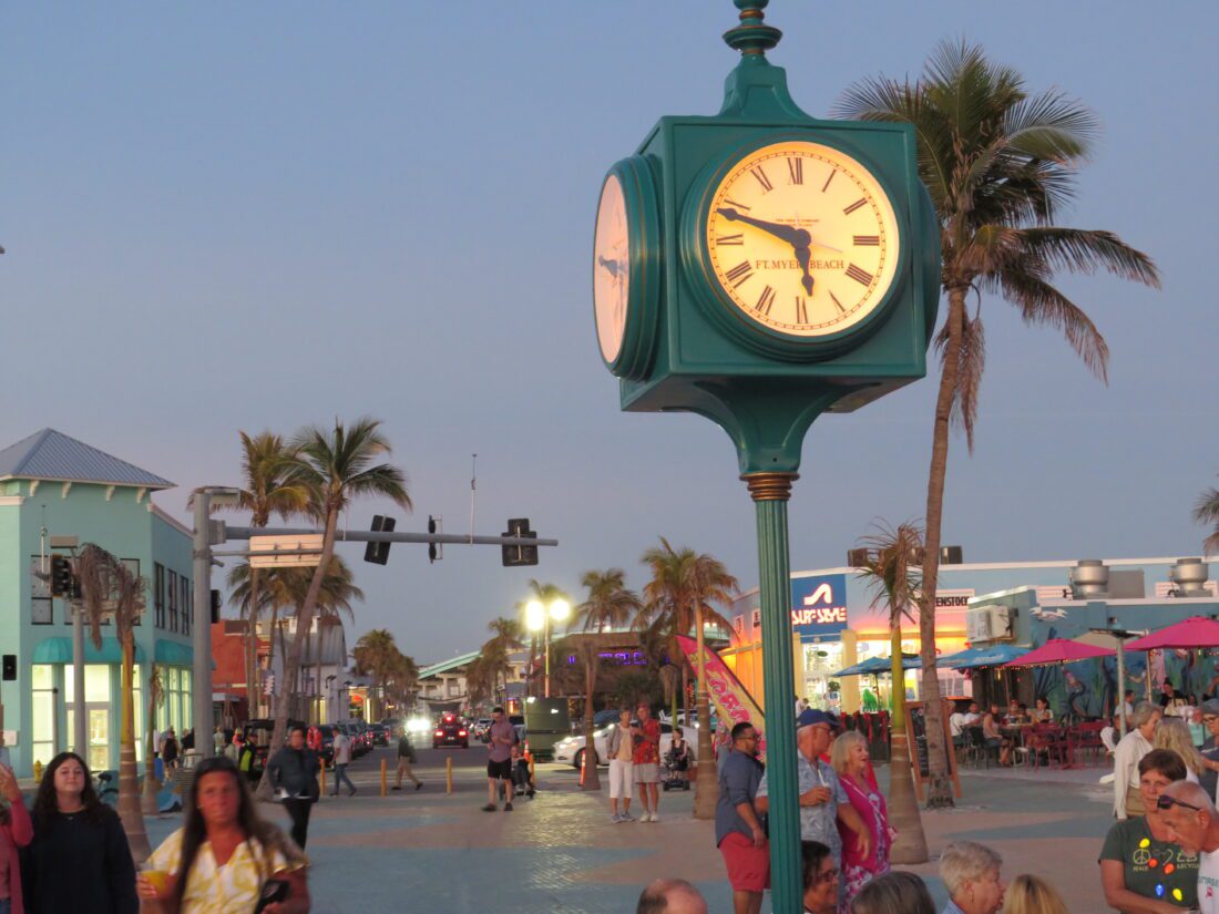 Return of the Times Square Clock - FORT MYERS - Beach Observer and ...